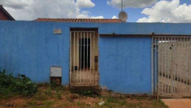 Foto - Casa - Águas Lindas de Goiás-GO - Rua 34 - Lt. 04-09 da Qd. 76 - Parque da Barragem - [2]