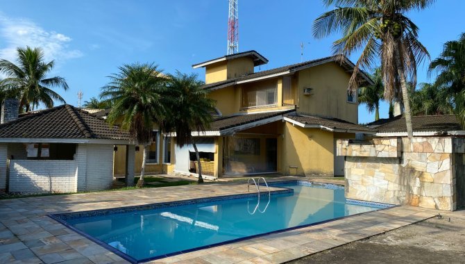 Foto - Casa em Condomínio com área de 1.567 m² - Praia de Pernambuco - Guarujá - SP - [10]