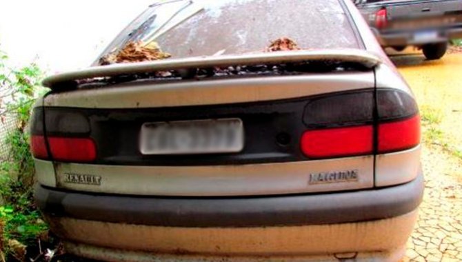 Foto - Carro Renault Laguna V6 - 1995 - [3]