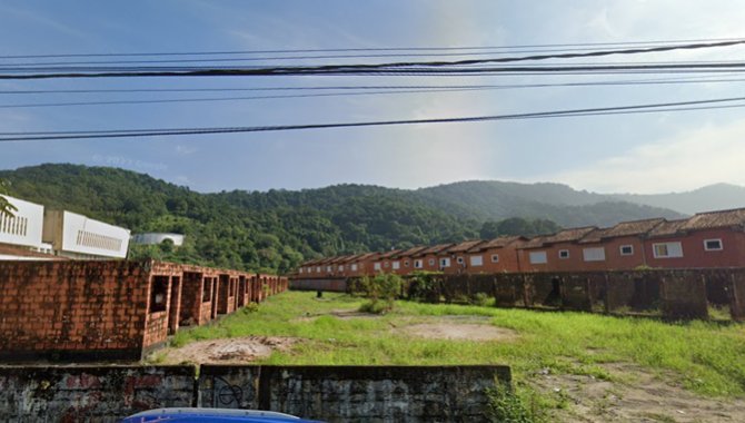 Foto - Área para Incorporação Imobiliária 3.564 m² - Vila São Paulo - Mongaguá - SP - [2]