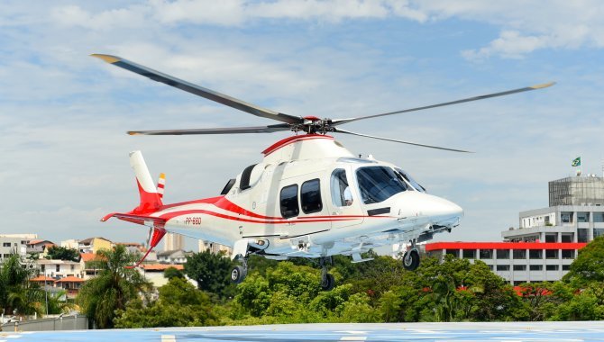 Foto - Helicóptero Executivo Agusta AW109SP - Prefixo PP-BBD, ano 2011 - [12]
